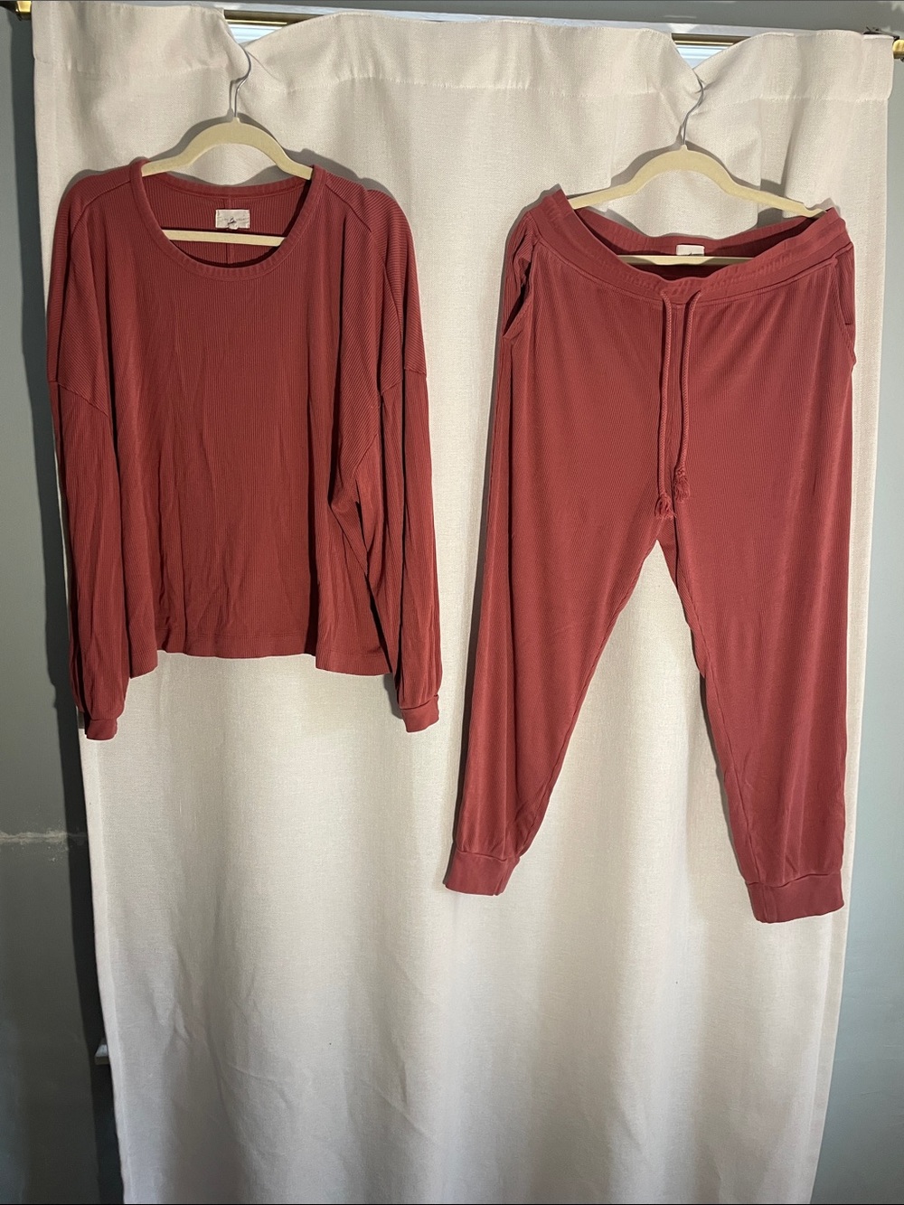 Lou & Grey Ribbed Long Sleeve Top in Rose